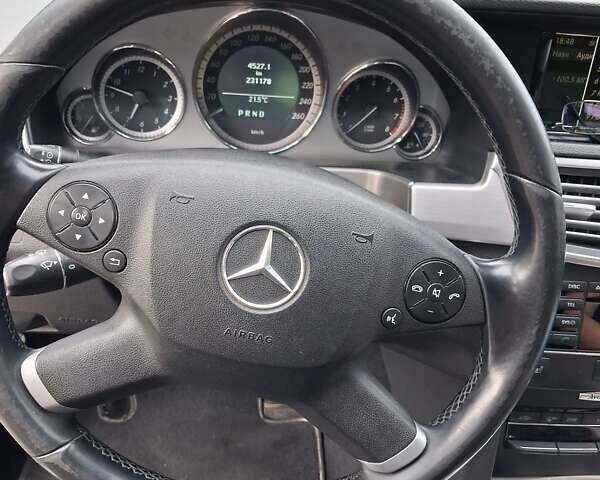 Чорний Мерседес Е-Клас, об'ємом двигуна 1.8 л та пробігом 231 тис. км за 12000 $, фото 15 на Automoto.ua