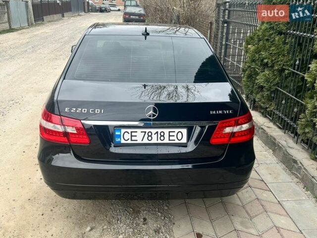 Черный Мерседес Е-Класс, объемом двигателя 2.14 л и пробегом 285 тыс. км за 12000 $, фото 1 на Automoto.ua