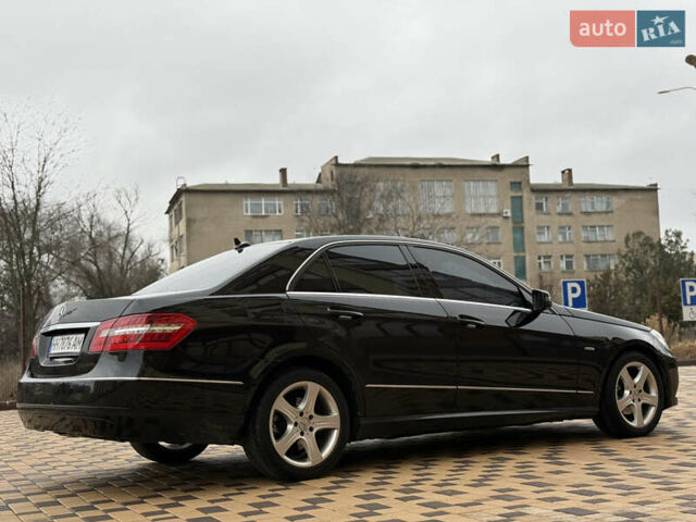 Чорний Мерседес Е-Клас, об'ємом двигуна 2.14 л та пробігом 270 тис. км за 12200 $, фото 17 на Automoto.ua