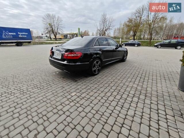 Черный Мерседес Е-Класс, объемом двигателя 2.1 л и пробегом 330 тыс. км за 12000 $, фото 17 на Automoto.ua