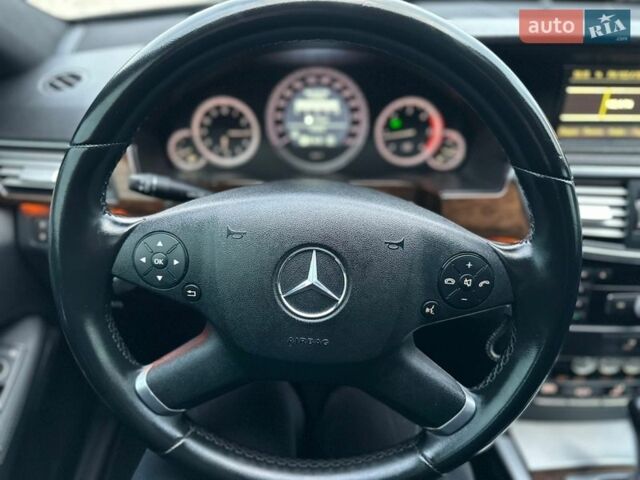 Чорний Мерседес Е-Клас, об'ємом двигуна 2.14 л та пробігом 362 тис. км за 10300 $, фото 15 на Automoto.ua