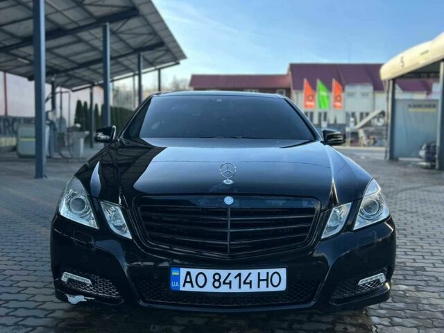 Чорний Мерседес Е-Клас, об'ємом двигуна 3 л та пробігом 310 тис. км за 8027 $, фото 1 на Automoto.ua