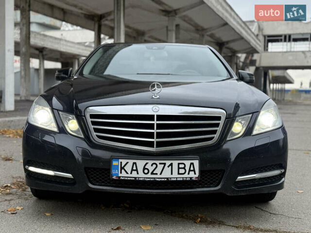 Черный Мерседес Е-Класс, объемом двигателя 3.5 л и пробегом 332 тыс. км за 13500 $, фото 5 на Automoto.ua