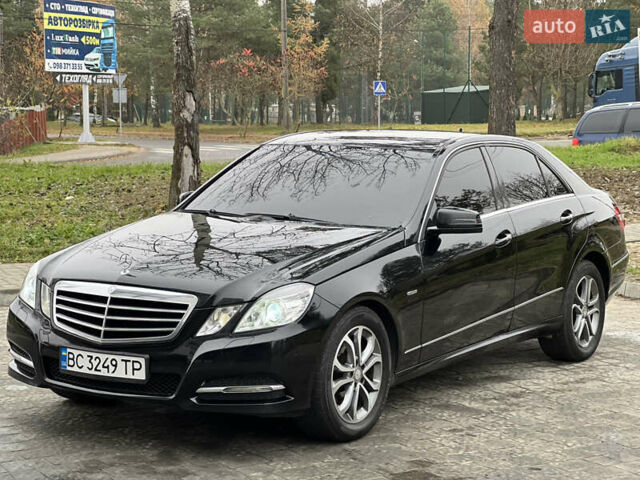 Черный Мерседес Е-Класс, объемом двигателя 1.8 л и пробегом 271 тыс. км за 8999 $, фото 2 на Automoto.ua