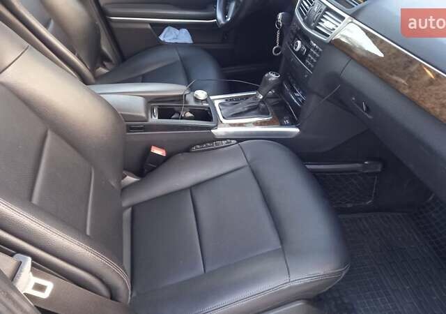 Черный Мерседес Е-Класс, объемом двигателя 1.8 л и пробегом 420 тыс. км за 10500 $, фото 16 на Automoto.ua