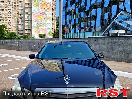 Черный Мерседес Е-Класс, объемом двигателя 1.8 л и пробегом 360 тыс. км за 9650 $, фото 4 на Automoto.ua