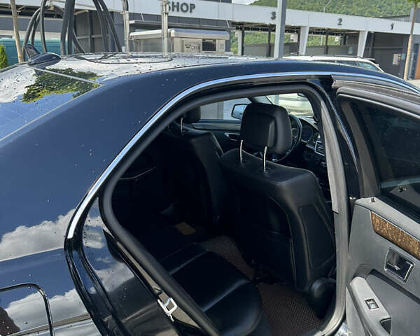 Мерседес Е-Класс 2012 в Хусте на Automoto.ua Черный Мерседес Е-Класс, объемом двигателя 1.8 л и пробегом 260 тыс. км за 13850 $, фото 6 на Automoto.ua