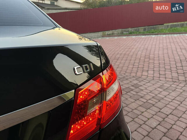 Черный Мерседес Е-Класс, объемом двигателя 2.14 л и пробегом 255 тыс. км за 14500 $, фото 24 на Automoto.ua