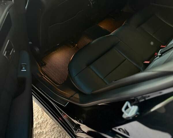 Чорний Мерседес Е-Клас, об'ємом двигуна 2.2 л та пробігом 420 тис. км за 11800 $, фото 12 на Automoto.ua