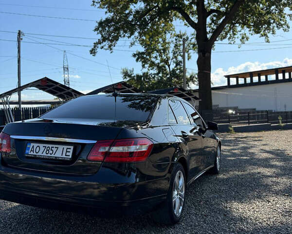 Черный Мерседес Е-Класс, объемом двигателя 2.14 л и пробегом 263 тыс. км за 12300 $, фото 3 на Automoto.ua