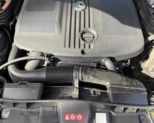 Черный Мерседес Е-Класс, объемом двигателя 2.2 л и пробегом 253 тыс. км за 18500 $, фото 8 на Automoto.ua