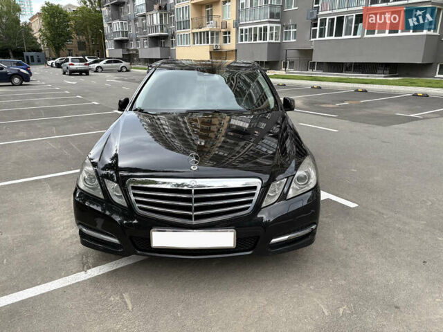 Чорний Мерседес Е-Клас, об'ємом двигуна 2.2 л та пробігом 393 тис. км за 14500 $, фото 1 на Automoto.ua