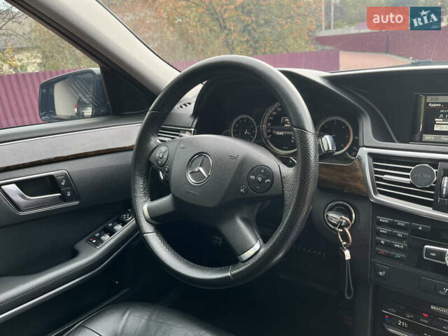 Черный Мерседес Е-Класс, объемом двигателя 2.14 л и пробегом 255 тыс. км за 14500 $, фото 83 на Automoto.ua