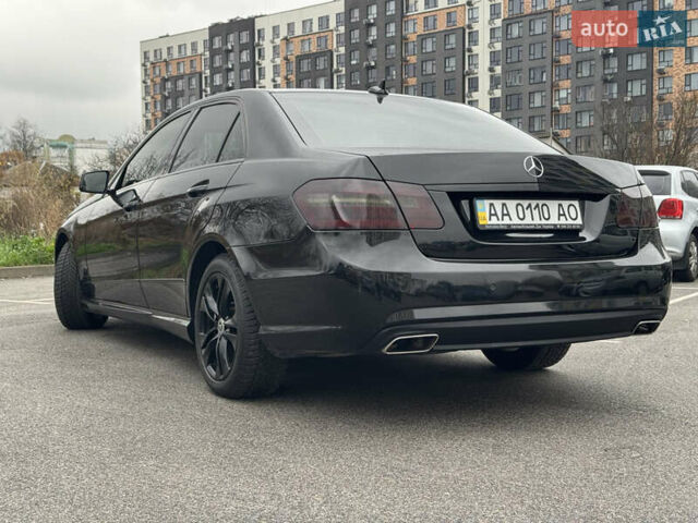 Черный Мерседес Е-Класс, объемом двигателя 2.2 л и пробегом 333 тыс. км за 13600 $, фото 4 на Automoto.ua