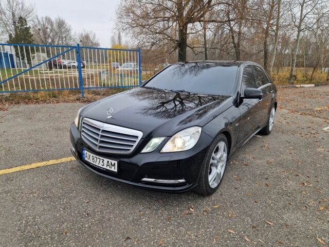Черный Мерседес Е-Класс, объемом двигателя 1.8 л и пробегом 223 тыс. км за 9800 $, фото 16 на Automoto.ua