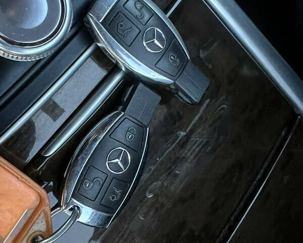 Черный Мерседес Е-Класс, объемом двигателя 2.14 л и пробегом 283 тыс. км за 12850 $, фото 29 на Automoto.ua