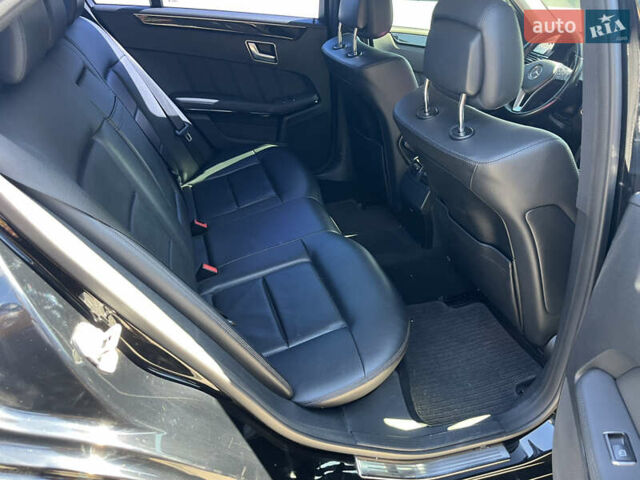 Чорний Мерседес Е-Клас, об'ємом двигуна 2.14 л та пробігом 334 тис. км за 13000 $, фото 4 на Automoto.ua