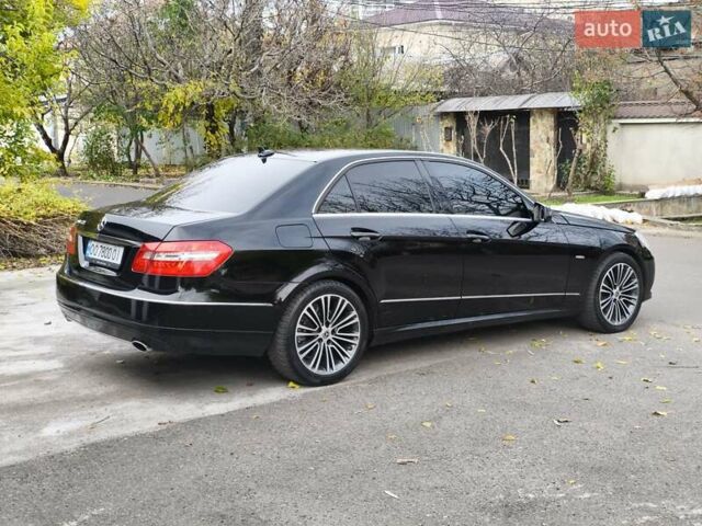 Черный Мерседес Е-Класс, объемом двигателя 2.99 л и пробегом 293 тыс. км за 13500 $, фото 22 на Automoto.ua