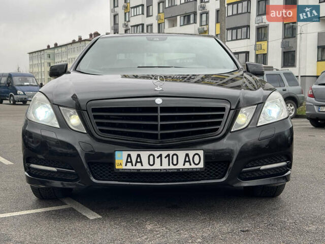 Черный Мерседес Е-Класс, объемом двигателя 2.2 л и пробегом 333 тыс. км за 13600 $, фото 11 на Automoto.ua