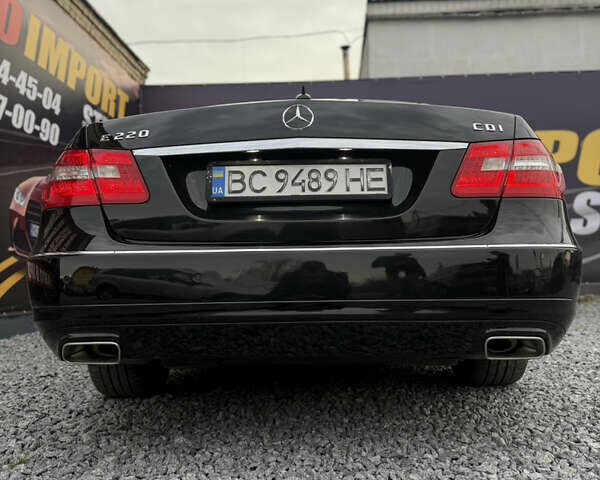 Черный Мерседес Е-Класс, объемом двигателя 2.2 л и пробегом 340 тыс. км за 12500 $, фото 20 на Automoto.ua