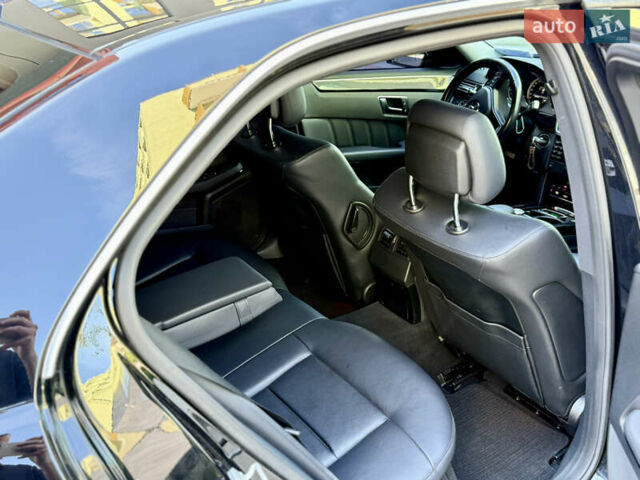 Черный Мерседес Е-Класс, объемом двигателя 2.2 л и пробегом 270 тыс. км за 14999 $, фото 10 на Automoto.ua