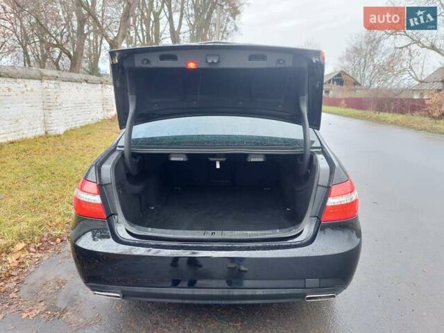 Черный Мерседес Е-Класс, объемом двигателя 3.5 л и пробегом 243 тыс. км за 16000 $, фото 7 на Automoto.ua