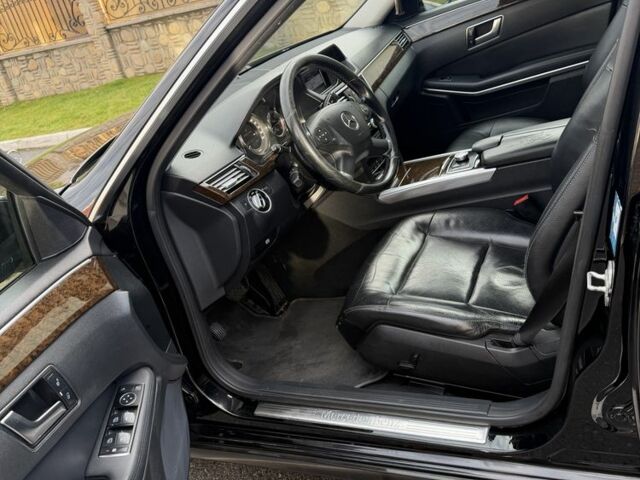 Черный Мерседес Е-Класс, объемом двигателя 2.1 л и пробегом 399 тыс. км за 8999 $, фото 23 на Automoto.ua