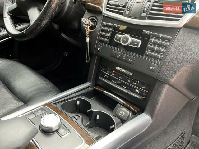 Черный Мерседес Е-Класс, объемом двигателя 2.14 л и пробегом 255 тыс. км за 14500 $, фото 78 на Automoto.ua