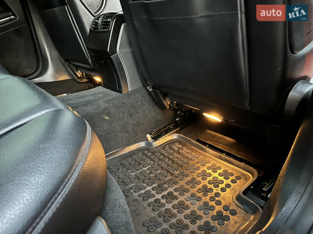 Черный Мерседес Е-Класс, объемом двигателя 2.14 л и пробегом 255 тыс. км за 14500 $, фото 27 на Automoto.ua