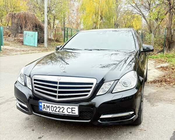 Черный Мерседес Е-Класс, объемом двигателя 2.14 л и пробегом 309 тыс. км за 15000 $, фото 20 на Automoto.ua