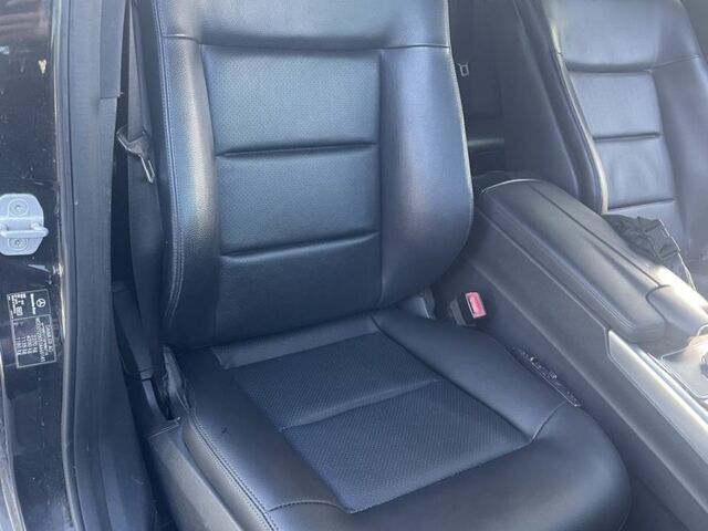 Черный Мерседес Е-Класс, объемом двигателя 2.2 л и пробегом 210 тыс. км за 15000 $, фото 13 на Automoto.ua