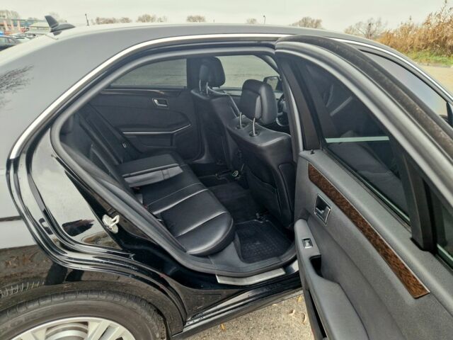 Черный Мерседес Е-Класс, объемом двигателя 1.8 л и пробегом 224 тыс. км за 10500 $, фото 14 на Automoto.ua