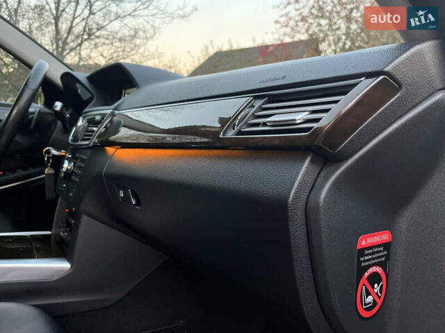 Черный Мерседес Е-Класс, объемом двигателя 2.14 л и пробегом 255 тыс. км за 14500 $, фото 19 на Automoto.ua