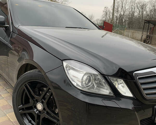 Черный Мерседес Е-Класс, объемом двигателя 2.2 л и пробегом 370 тыс. км за 12700 $, фото 12 на Automoto.ua