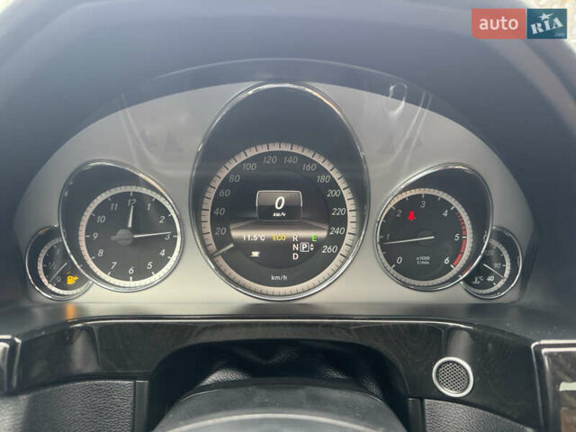 Черный Мерседес Е-Класс, объемом двигателя 2.2 л и пробегом 333 тыс. км за 13600 $, фото 21 на Automoto.ua