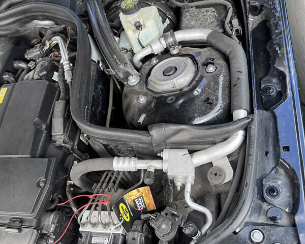 Мерседес Е-Клас 2012 у Вінниці на Automoto.ua Чорний Мерседес Е-Клас, об'ємом двигуна 1.8 л та пробігом 342 тис. км за 9600 $, фото 15 на Automoto.ua