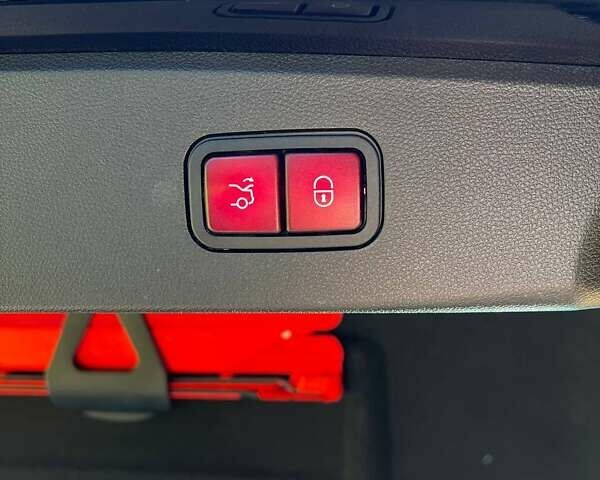 Чорний Мерседес Е-Клас, об'ємом двигуна 2.9 л та пробігом 313 тис. км за 14700 $, фото 17 на Automoto.ua