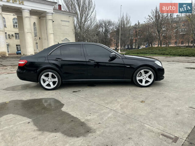 Черный Мерседес Е-Класс, объемом двигателя 1.8 л и пробегом 257 тыс. км за 12500 $, фото 5 на Automoto.ua