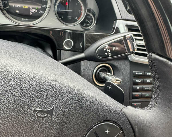 Черный Мерседес Е-Класс, объемом двигателя 2.2 л и пробегом 333 тыс. км за 13600 $, фото 17 на Automoto.ua