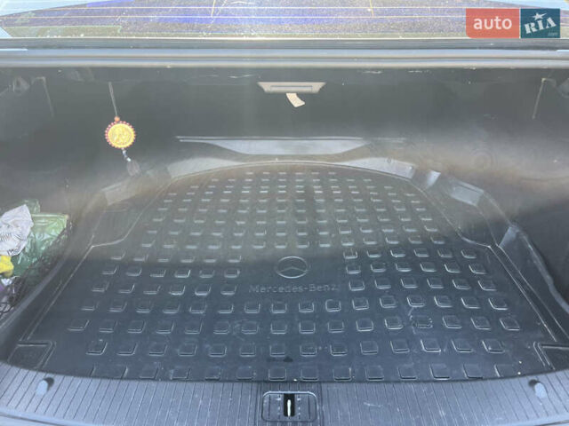 Чорний Мерседес Е-Клас, об'ємом двигуна 2.14 л та пробігом 334 тис. км за 13000 $, фото 17 на Automoto.ua