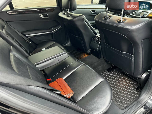 Черный Мерседес Е-Класс, объемом двигателя 1.8 л и пробегом 277 тыс. км за 10900 $, фото 17 на Automoto.ua