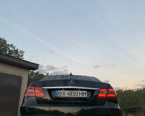 Черный Мерседес Е-Класс, объемом двигателя 2.2 л и пробегом 370 тыс. км за 12700 $, фото 31 на Automoto.ua