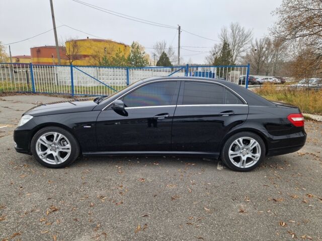 Черный Мерседес Е-Класс, объемом двигателя 1.8 л и пробегом 223 тыс. км за 9800 $, фото 6 на Automoto.ua