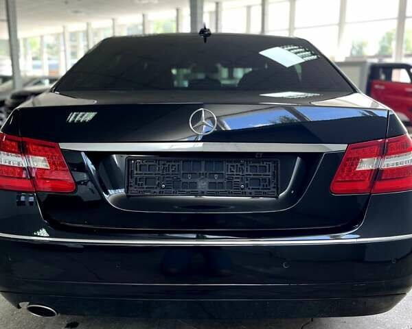 Мерседес Е-Класс 2012 в Тернополе на Automoto.ua Черный Мерседес Е-Класс, объемом двигателя 1.8 л и пробегом 280 тыс. км за 13990 $, фото 13 на Automoto.ua