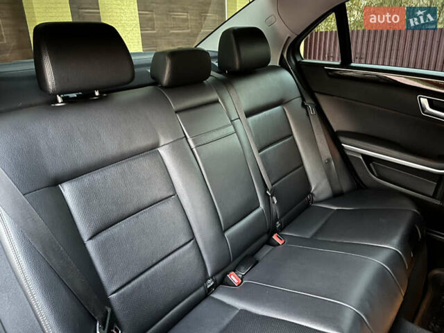 Черный Мерседес Е-Класс, объемом двигателя 2.14 л и пробегом 255 тыс. км за 14500 $, фото 13 на Automoto.ua