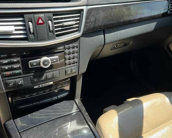 Чорний Мерседес Е-Клас, об'ємом двигуна 2.9 л та пробігом 313 тис. км за 14700 $, фото 8 на Automoto.ua