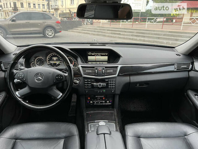 Чорний Мерседес Е-Клас, об'ємом двигуна 1.8 л та пробігом 260 тис. км за 12500 $, фото 15 на Automoto.ua