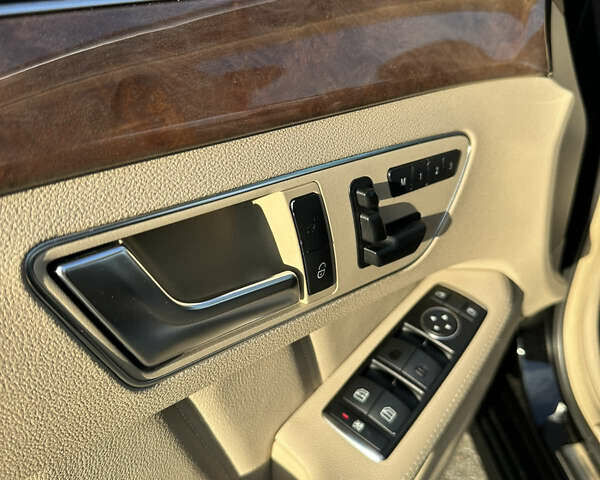 Черный Мерседес Е-Класс, объемом двигателя 3.5 л и пробегом 170 тыс. км за 21999 $, фото 33 на Automoto.ua