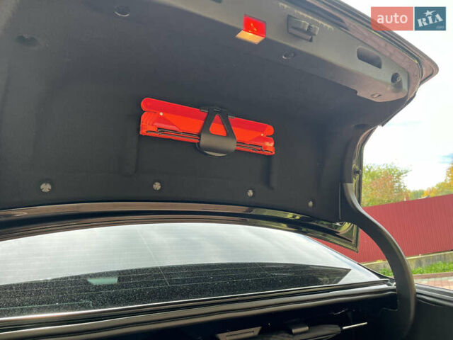 Черный Мерседес Е-Класс, объемом двигателя 2.14 л и пробегом 255 тыс. км за 14500 $, фото 77 на Automoto.ua