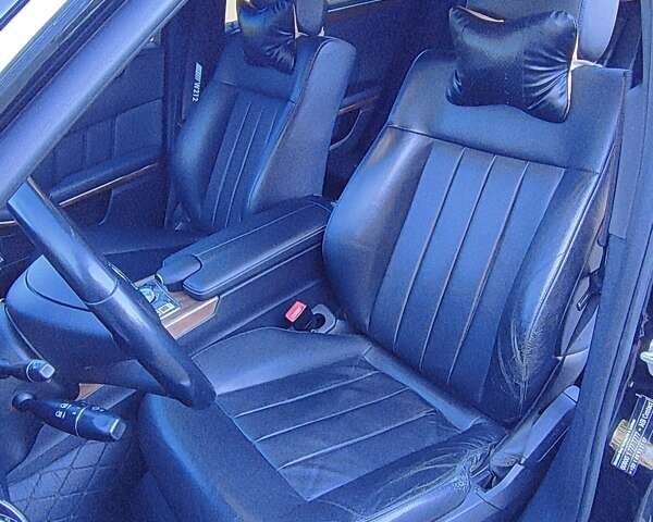 Мерседес Е-Класс 2012 в Умани на Automoto.ua Черный Мерседес Е-Класс, объемом двигателя 2.1 л и пробегом 338 тыс. км за 10999 $, фото 12 на Automoto.ua